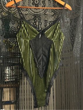 Olive Green Velvet Lace Trim Bodysuit